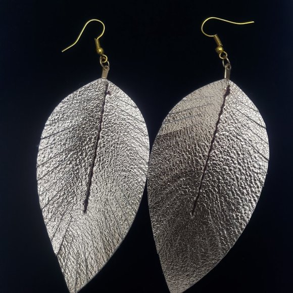 NEW Rose Gold Leaf Earrings, Fish Hook - Picture 4 of 6